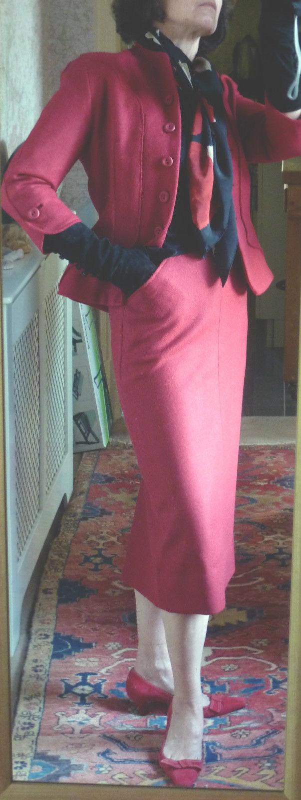 1952-Vintage-VOGUE-Sewing-Pattern-B34-SUIT-JACKET-SKIRT-1110-261318831060-5